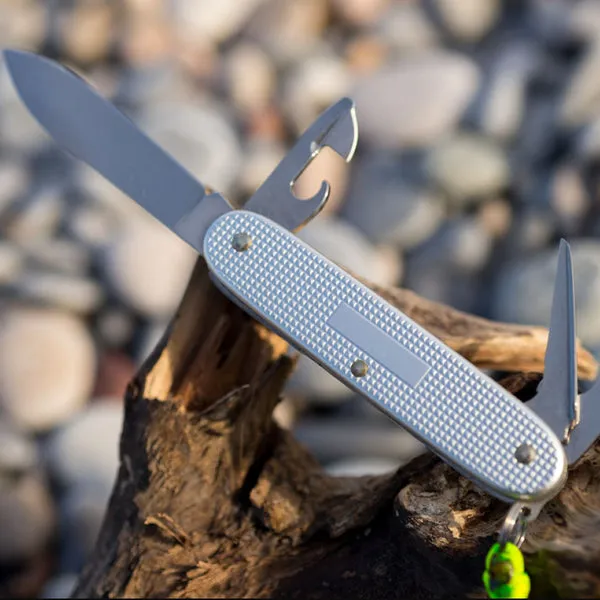 Victorinox Pioneer Alox - Silver