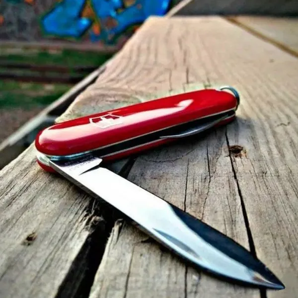 Victorinox Waiter - Red